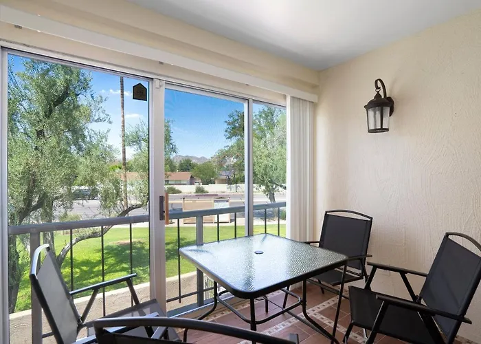 Desert Paradise In Arcadia ~ Pool, Hot Tub, Views! Apartment